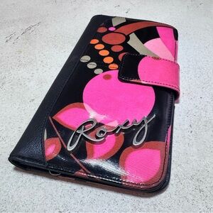 Early 2000s Roxy Glossy Floral Print Wallet
